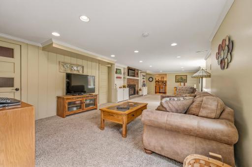 2406 Mckinney Lake Road, Grand Rapids, MN 55744