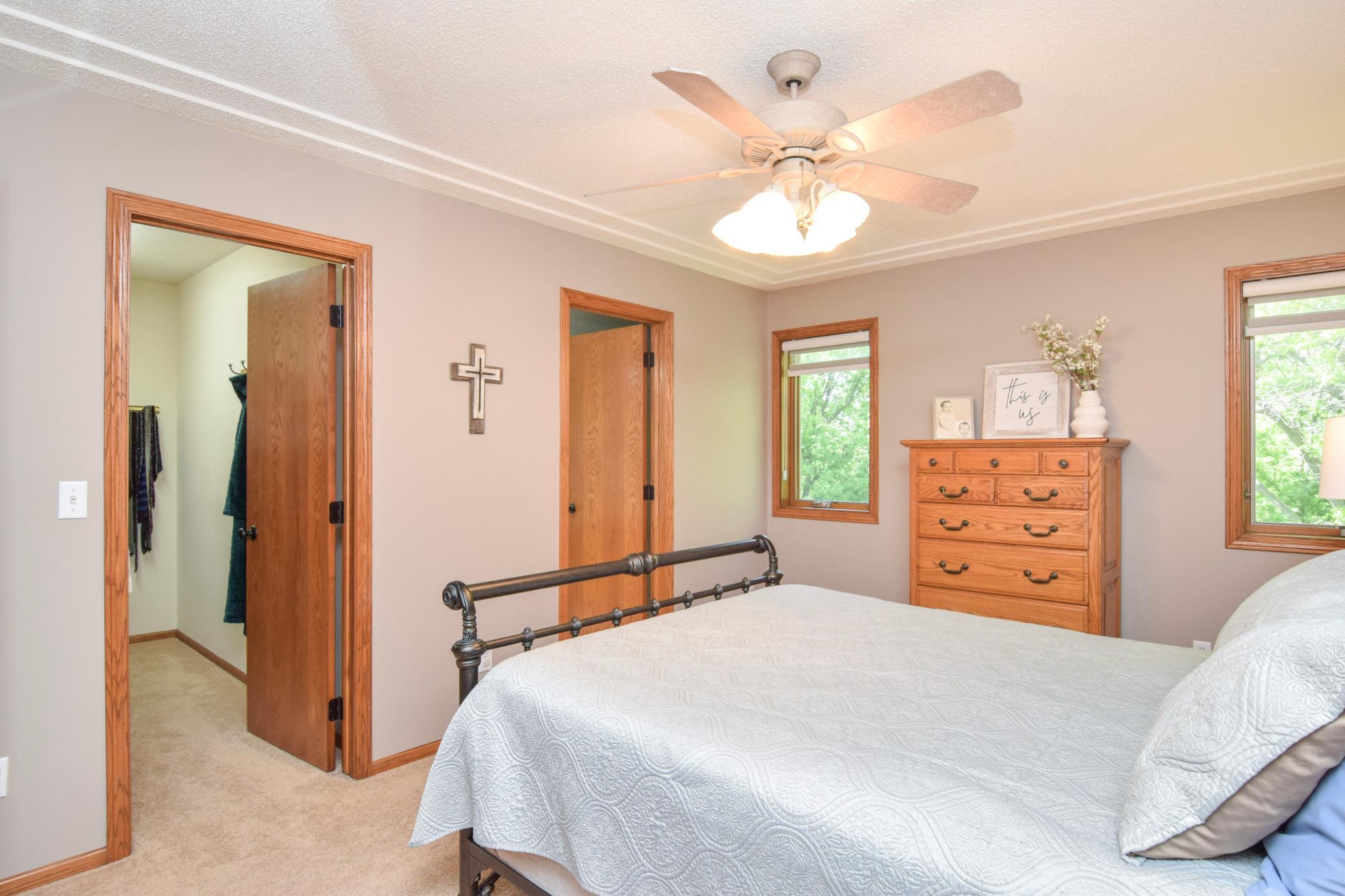 The Walk In Closet is Ample Sized AND NOT Attached to the Bath So NO Extra Humidity! Again-Note The Room Size!
