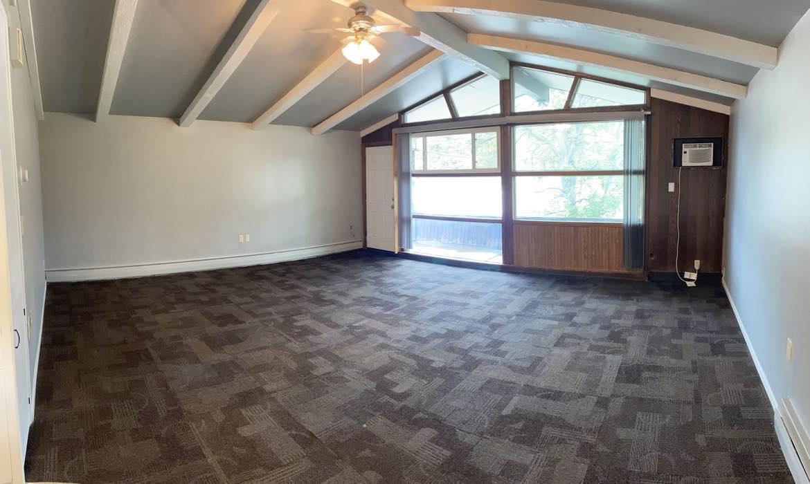 Family Room 1.jpg