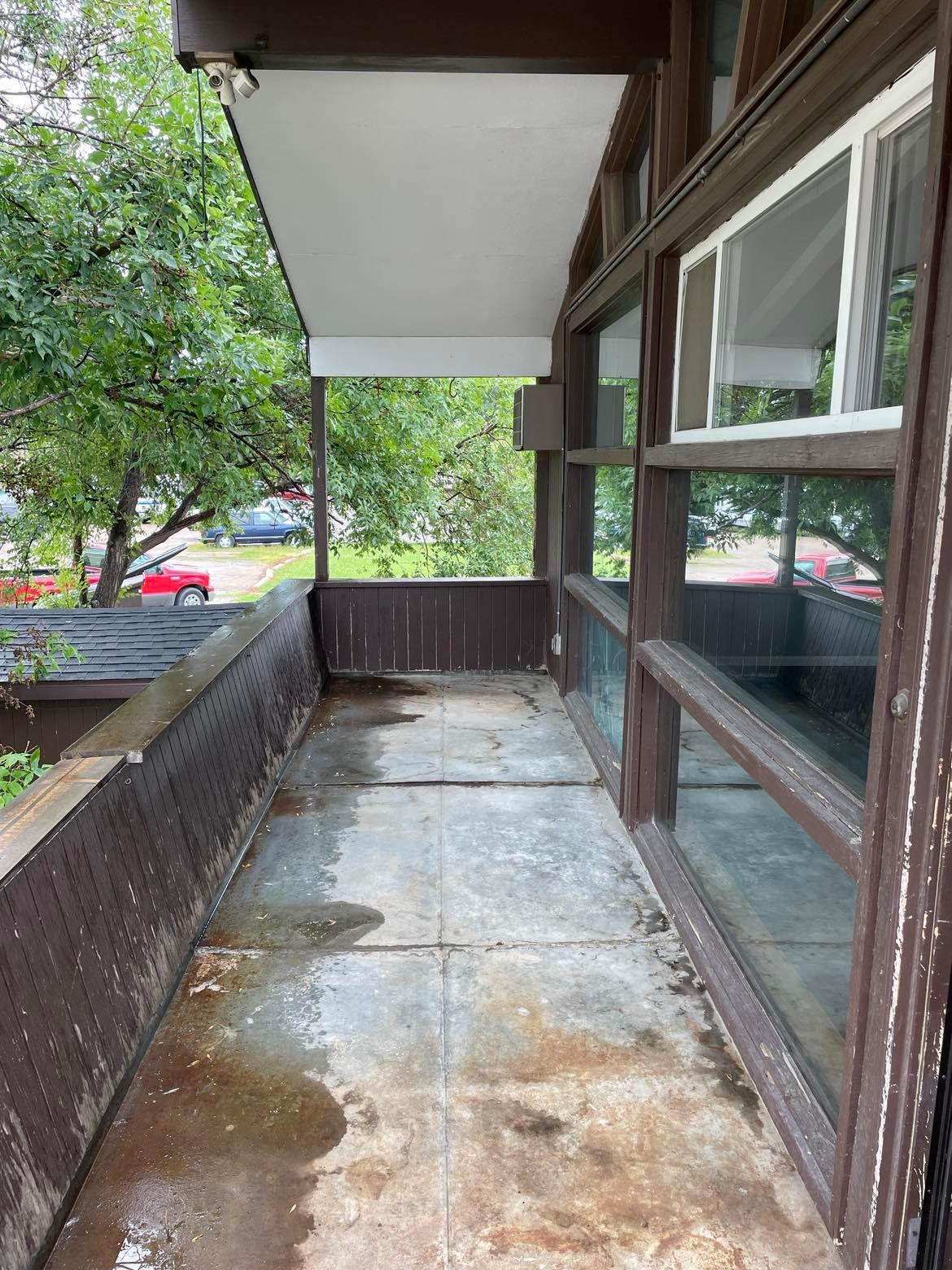 Family Room Balcony 1.jpg