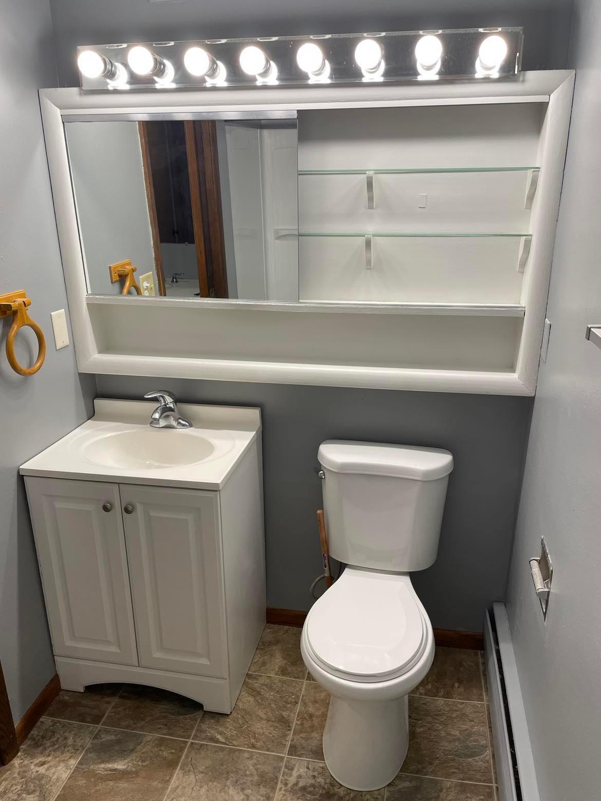 Main Bath 7.jpg