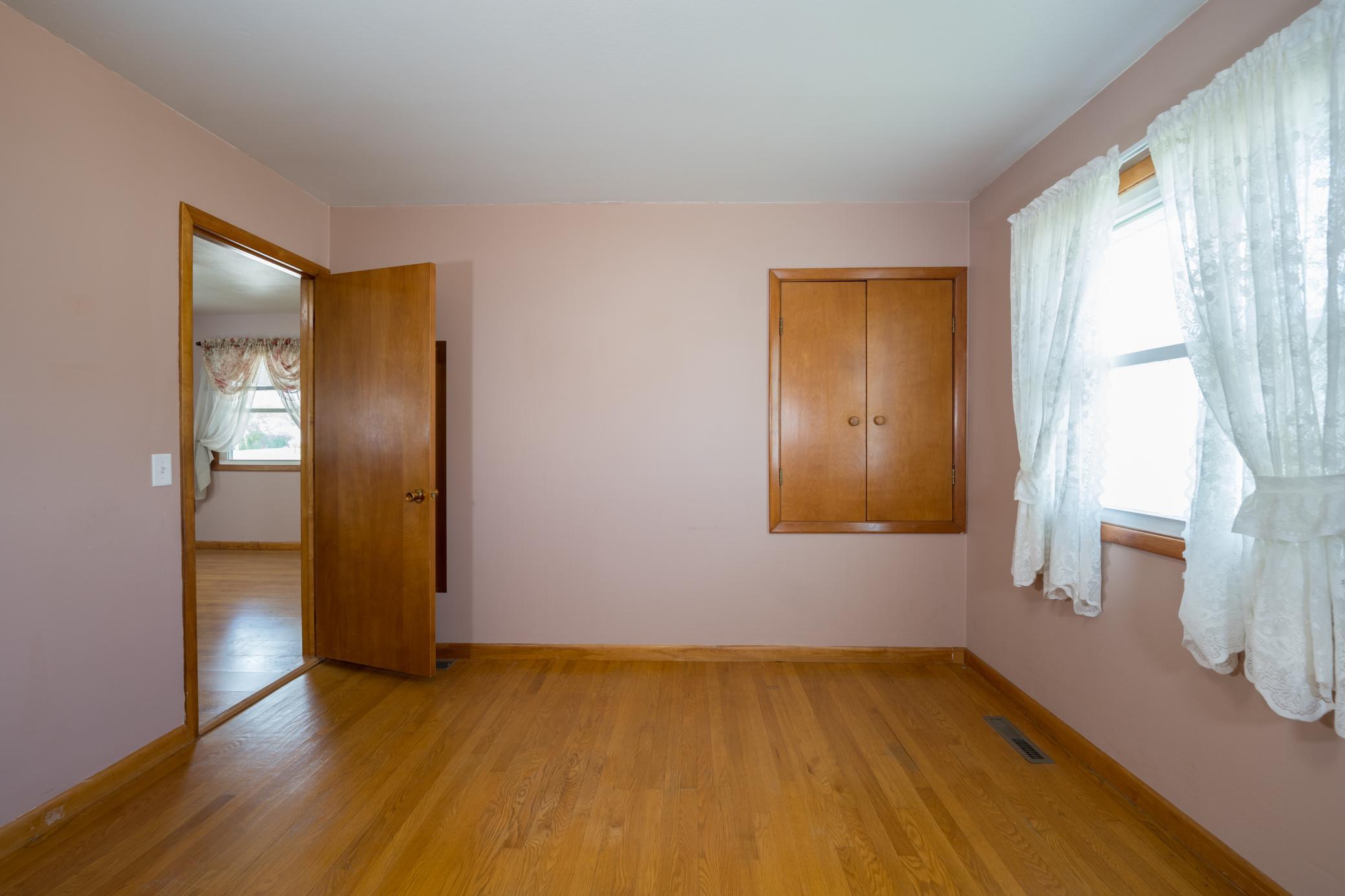 22-Bedroom 1.jpg