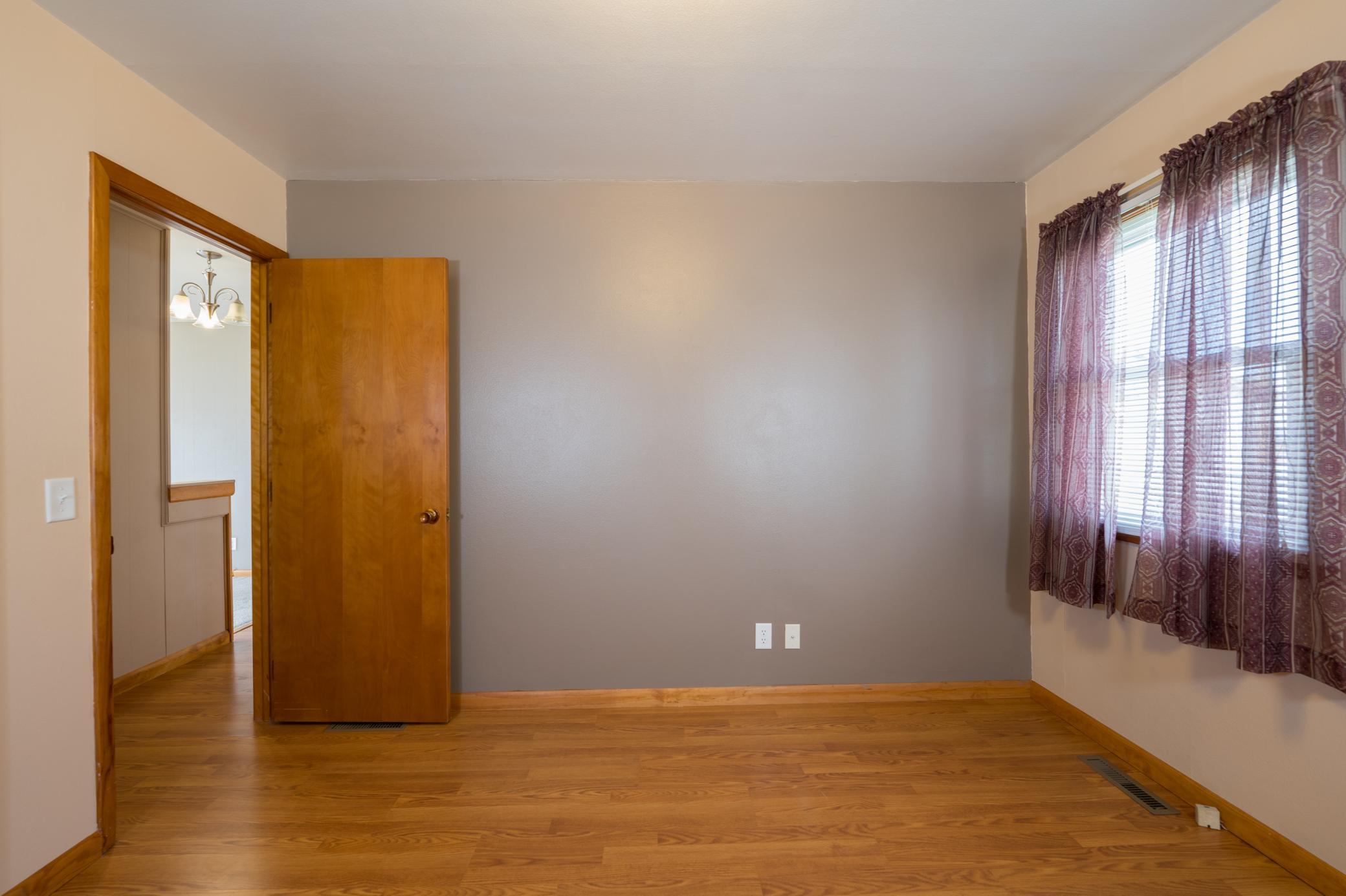 31-Bedroom 3 (2).jpg