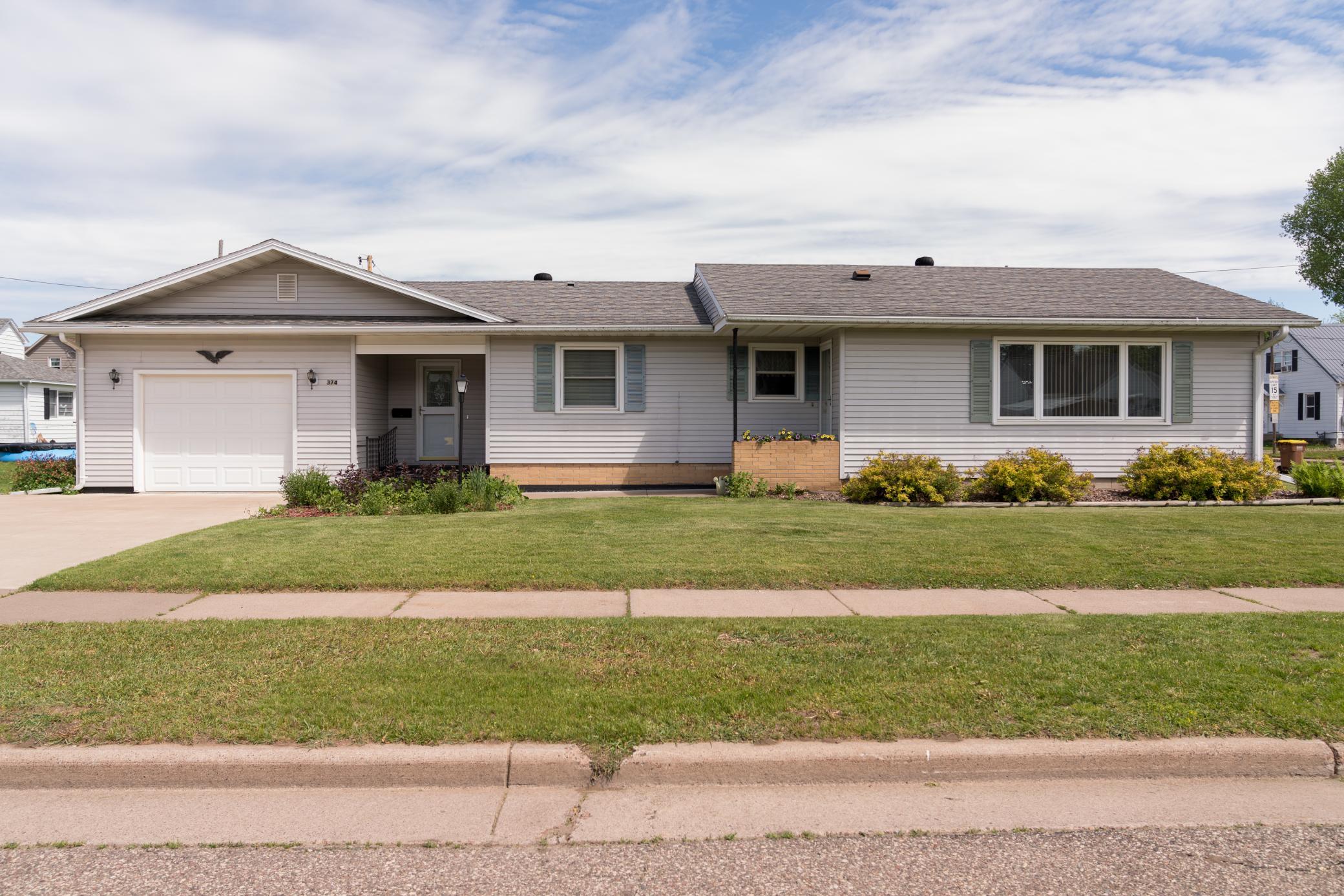 49-House Exterior.jpg