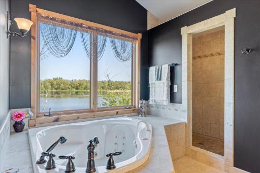 33754 Pineview Lane, Crosslake, MN 56442