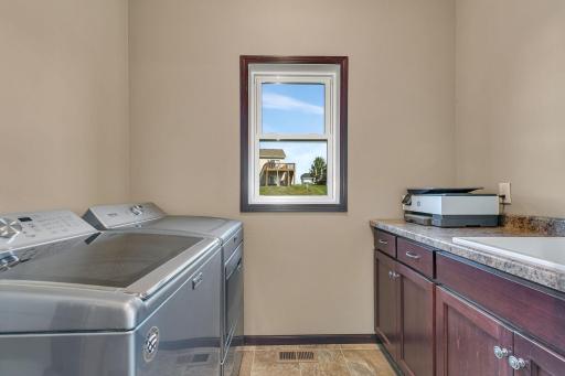 3293 Old Stone Way NE, Sauk Rapids, MN 56379