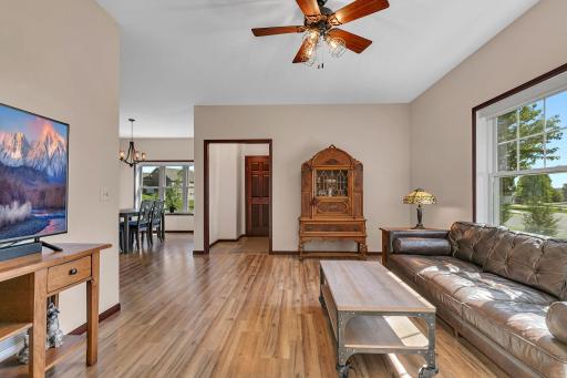 3293 Old Stone Way NE, Sauk Rapids, MN 56379