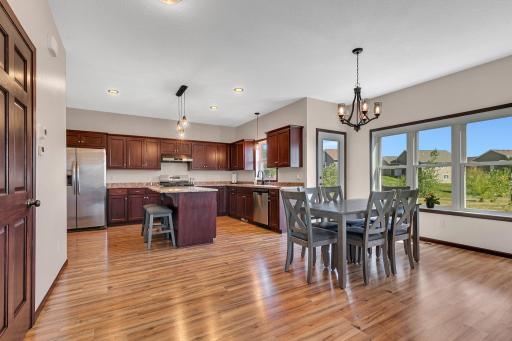 3293 Old Stone Way NE, Sauk Rapids, MN 56379