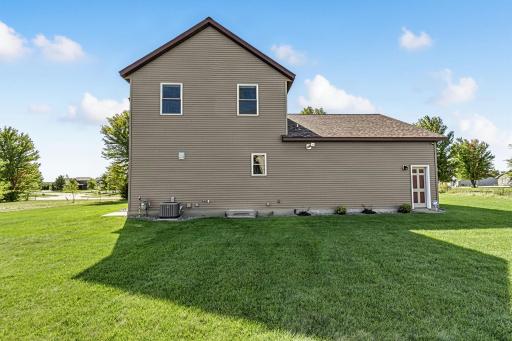 3293 Old Stone Way NE, Sauk Rapids, MN 56379