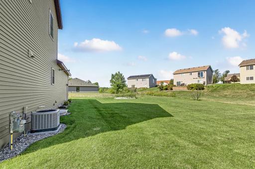 3293 Old Stone Way NE, Sauk Rapids, MN 56379