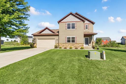 3293 Old Stone Way NE, Sauk Rapids, MN 56379