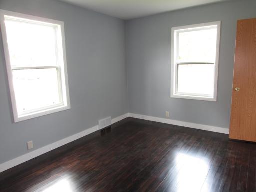 402 W Main Street, Ceylon, MN 56121