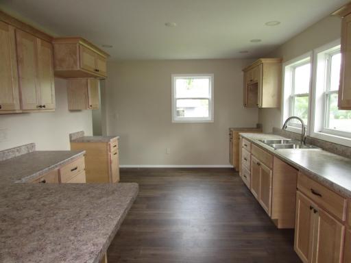 402 W Main Street, Ceylon, MN 56121