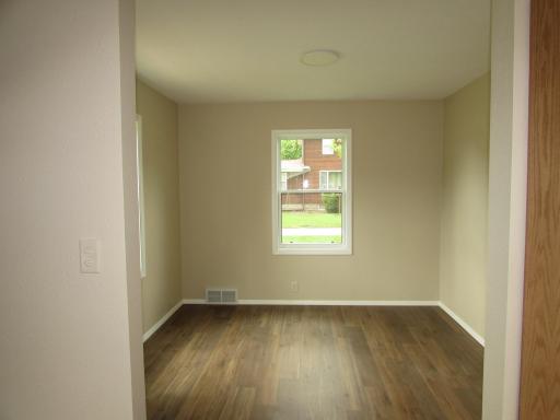 402 W Main Street, Ceylon, MN 56121
