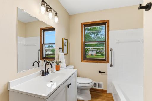 16500 Foliage Avenue W, Rosemount, MN 55068