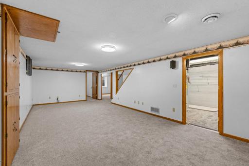 2900 115th Lane NW, Coon Rapids, MN 55433