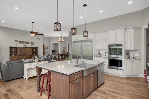 8662 240th Street E, Lakeville, MN 55044