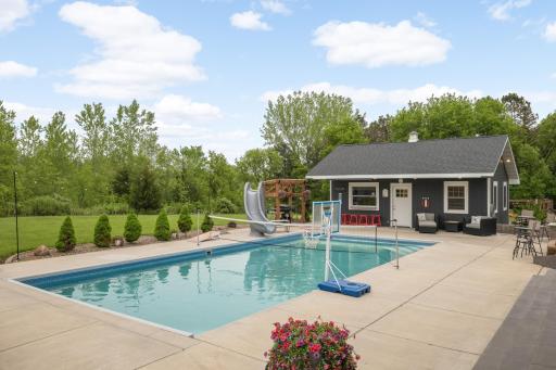8662 240th Street E, Lakeville, MN 55044