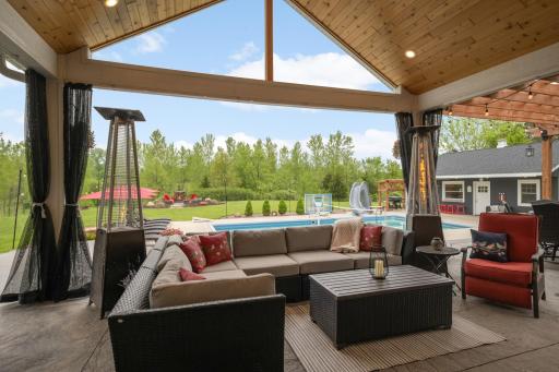 8662 240th Street E, Lakeville, MN 55044