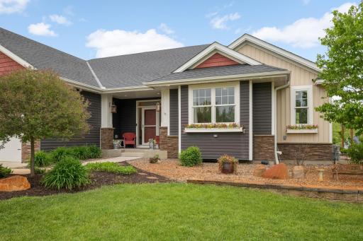 8662 240th Street E, Lakeville, MN 55044