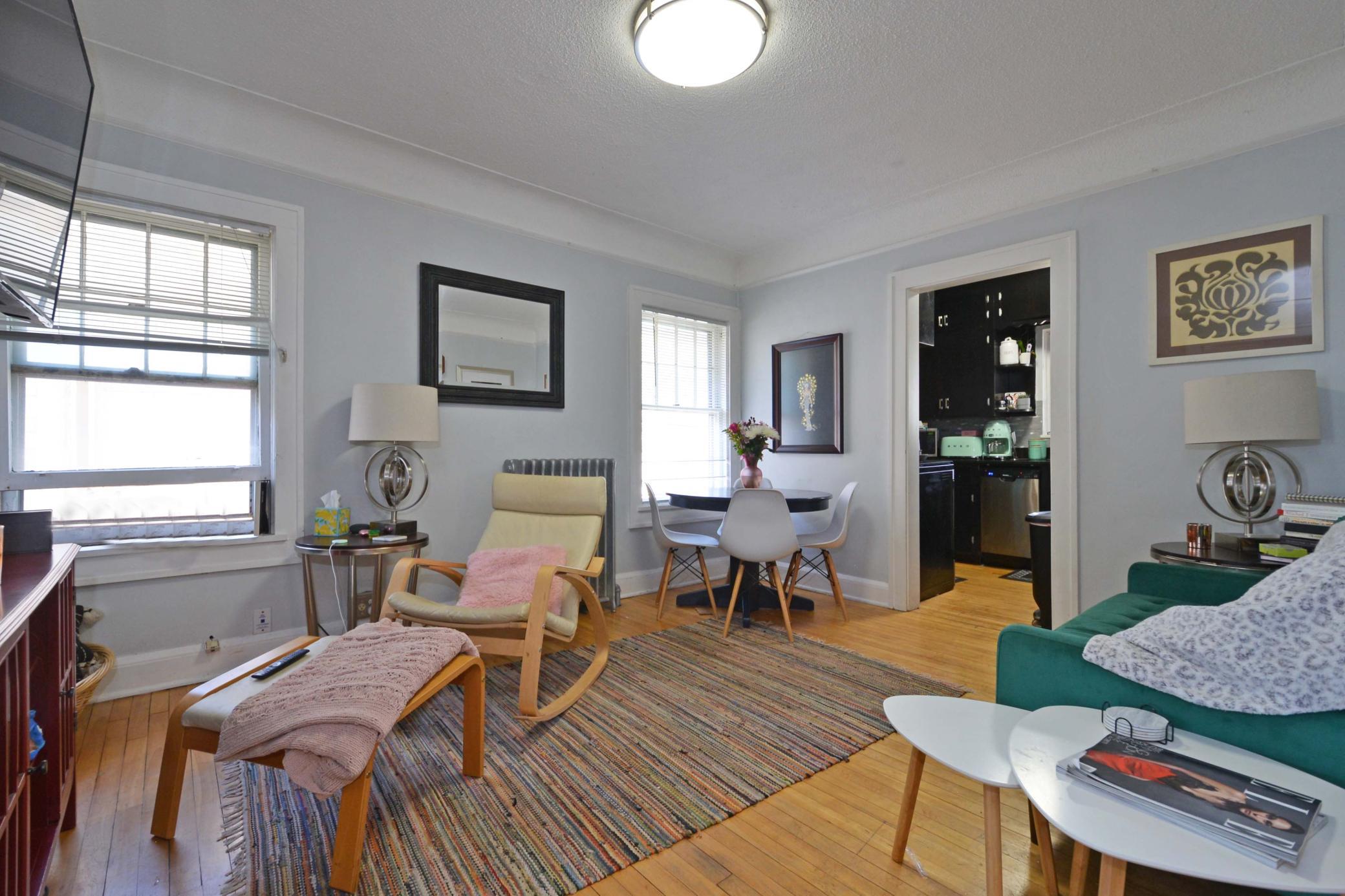 3324 Hennepin (2024) 04.jpg