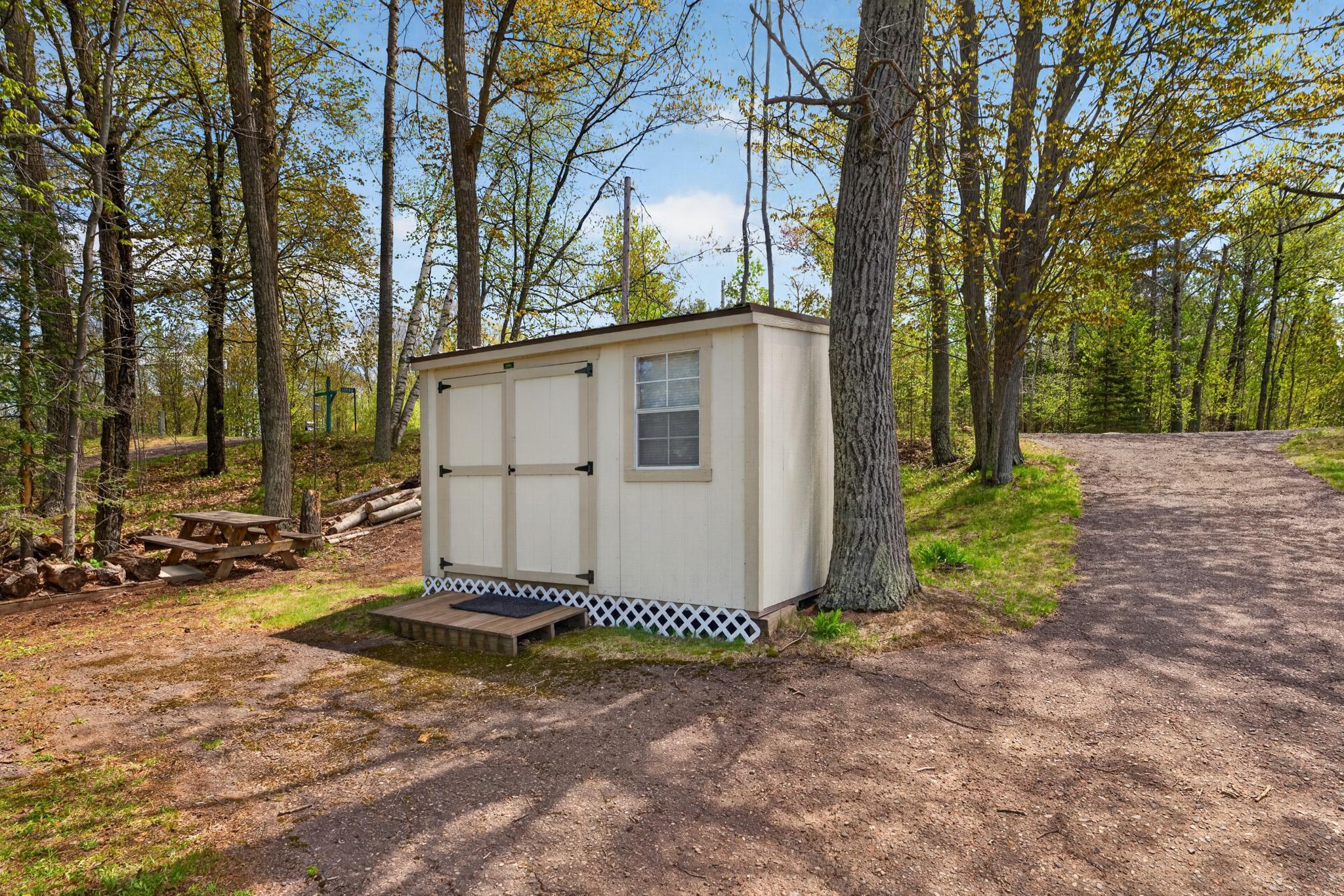 10 x 12 Bunkhouse