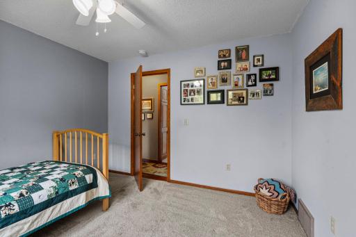 4271 Valley Forge Place, Saint Paul, MN 55123