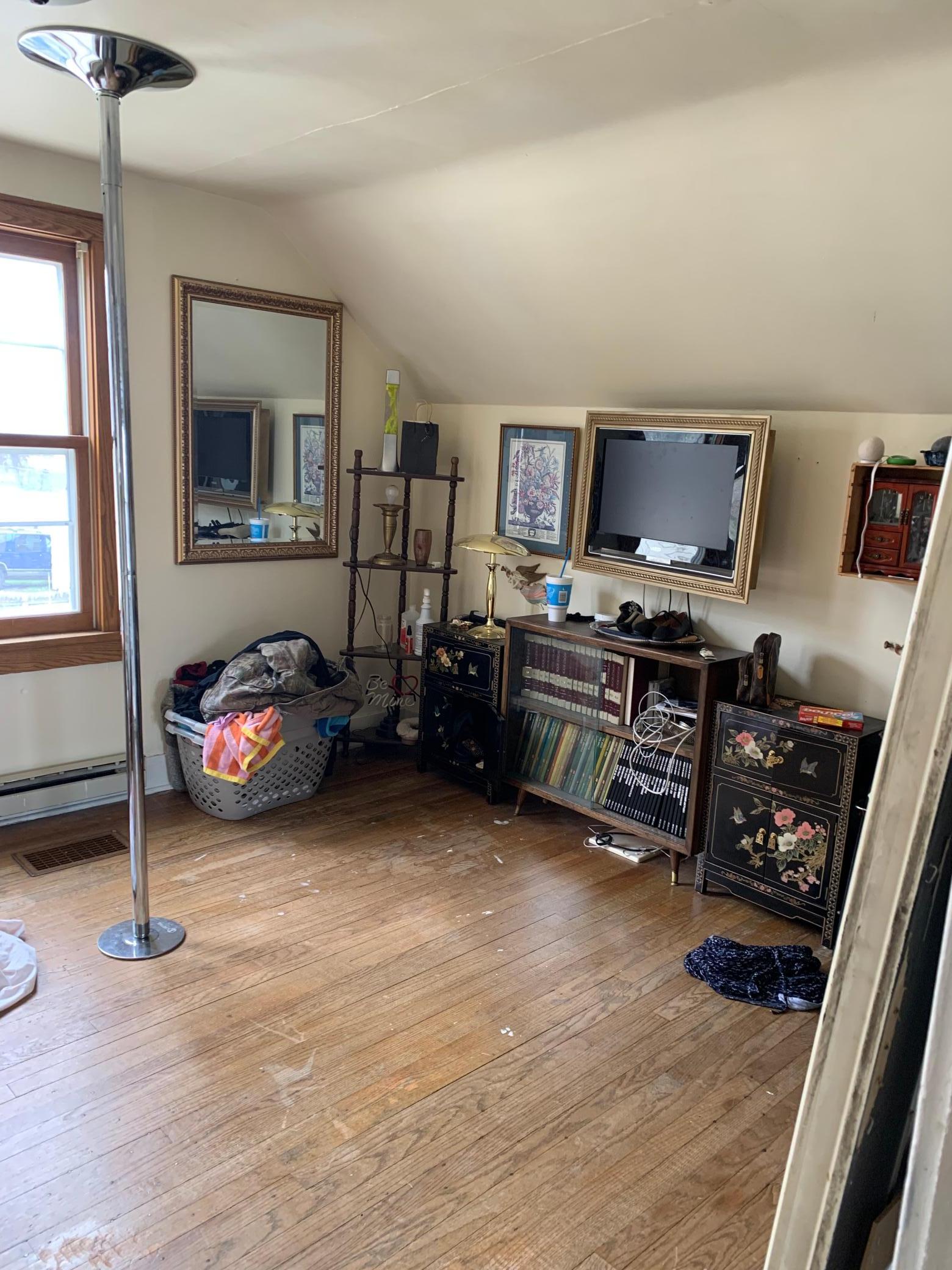 Upper level bedroom