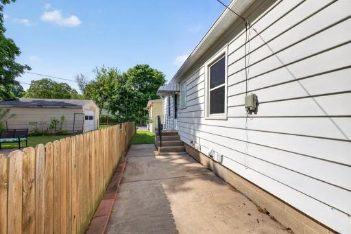 3 bed 2 bath home for sale 1522 7th Ave NE Rochester MN 55906