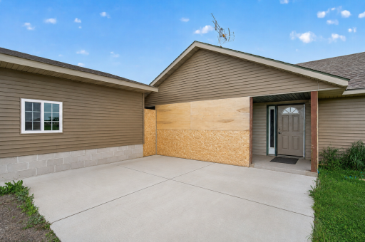 7725 Dolphin Road, Princeton, MN 55371