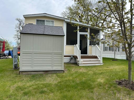 807 Brown St., Detroit Lakes, MN 56501