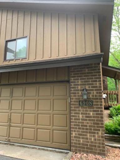 6908 Unity Avenue N, Minneapolis, MN 55429