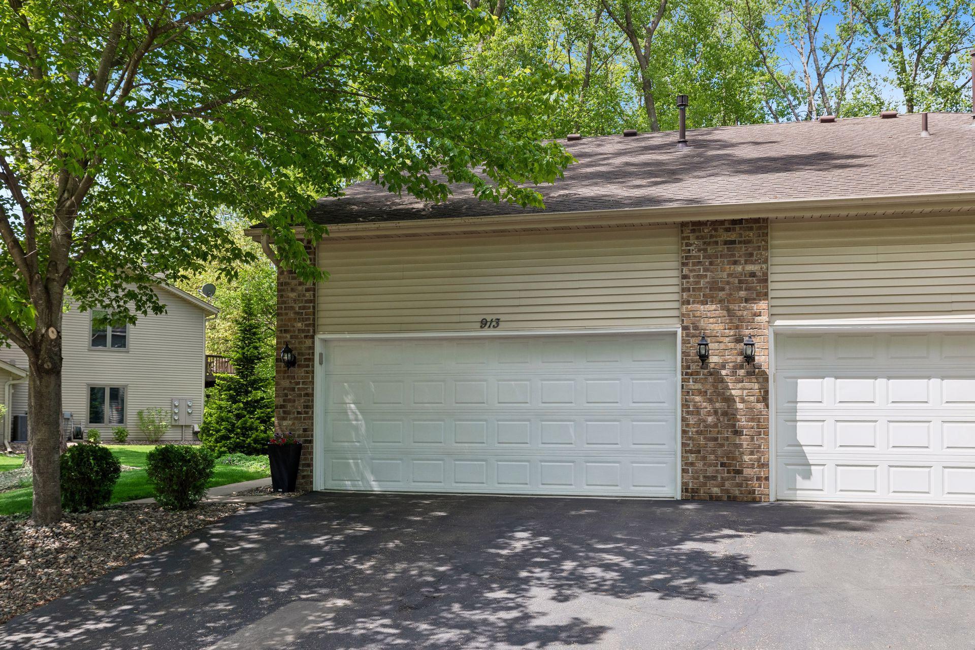913 Oakwood Heights Circle - Spacecrafting - 0003.jpg