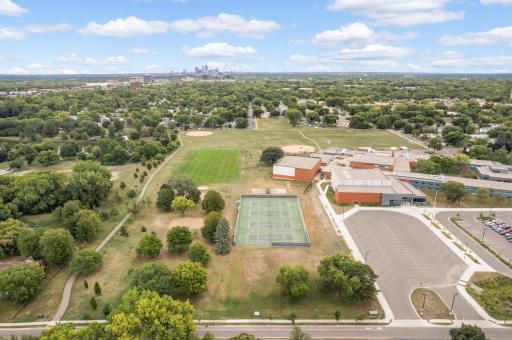 2704 Georgia Avenue S, Minneapolis, MN 55426
