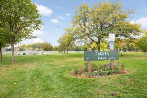 2704 Georgia Avenue S, Minneapolis, MN 55426