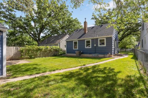 2704 Georgia Avenue S, Minneapolis, MN 55426