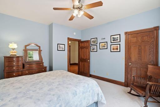 2940 Labore Road, Saint Paul, MN 55109