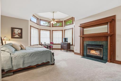 2940 Labore Road, Saint Paul, MN 55109