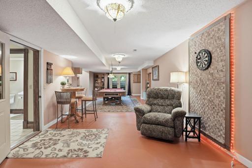 2940 Labore Road, Saint Paul, MN 55109