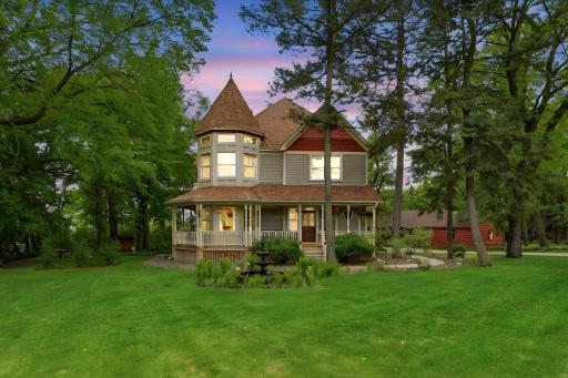 2940 Labore Road, Saint Paul, MN 55109