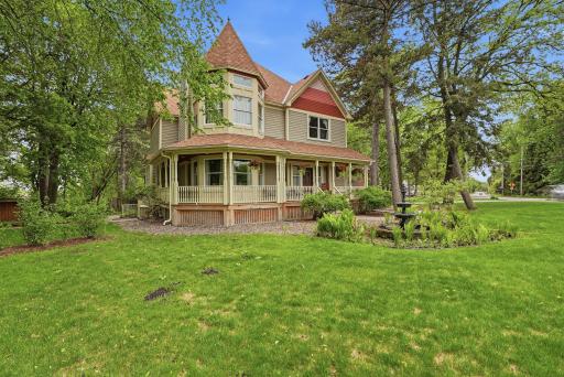 2940 Labore Road, Saint Paul, MN 55109