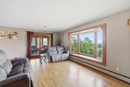 154 Dakota Street S, Prescott, WI 54021
