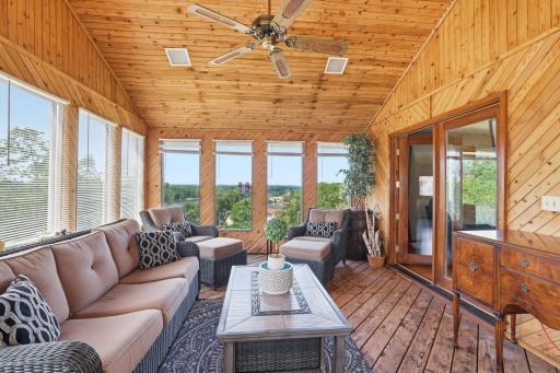 154 Dakota Street S, Prescott, WI 54021