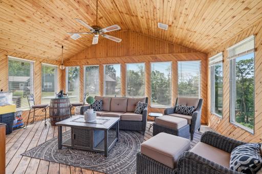 154 Dakota Street S, Prescott, WI 54021