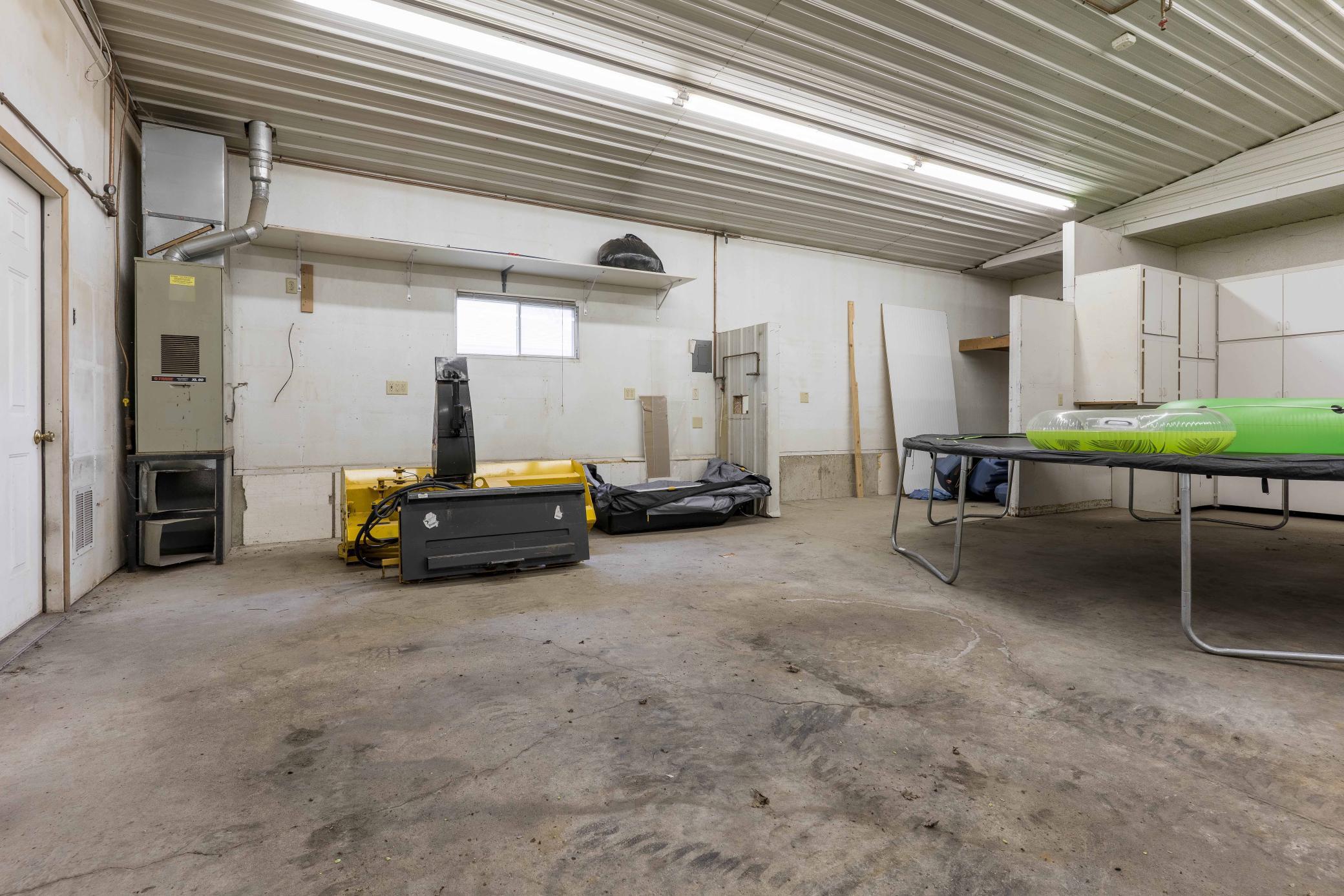 Detached Garage
