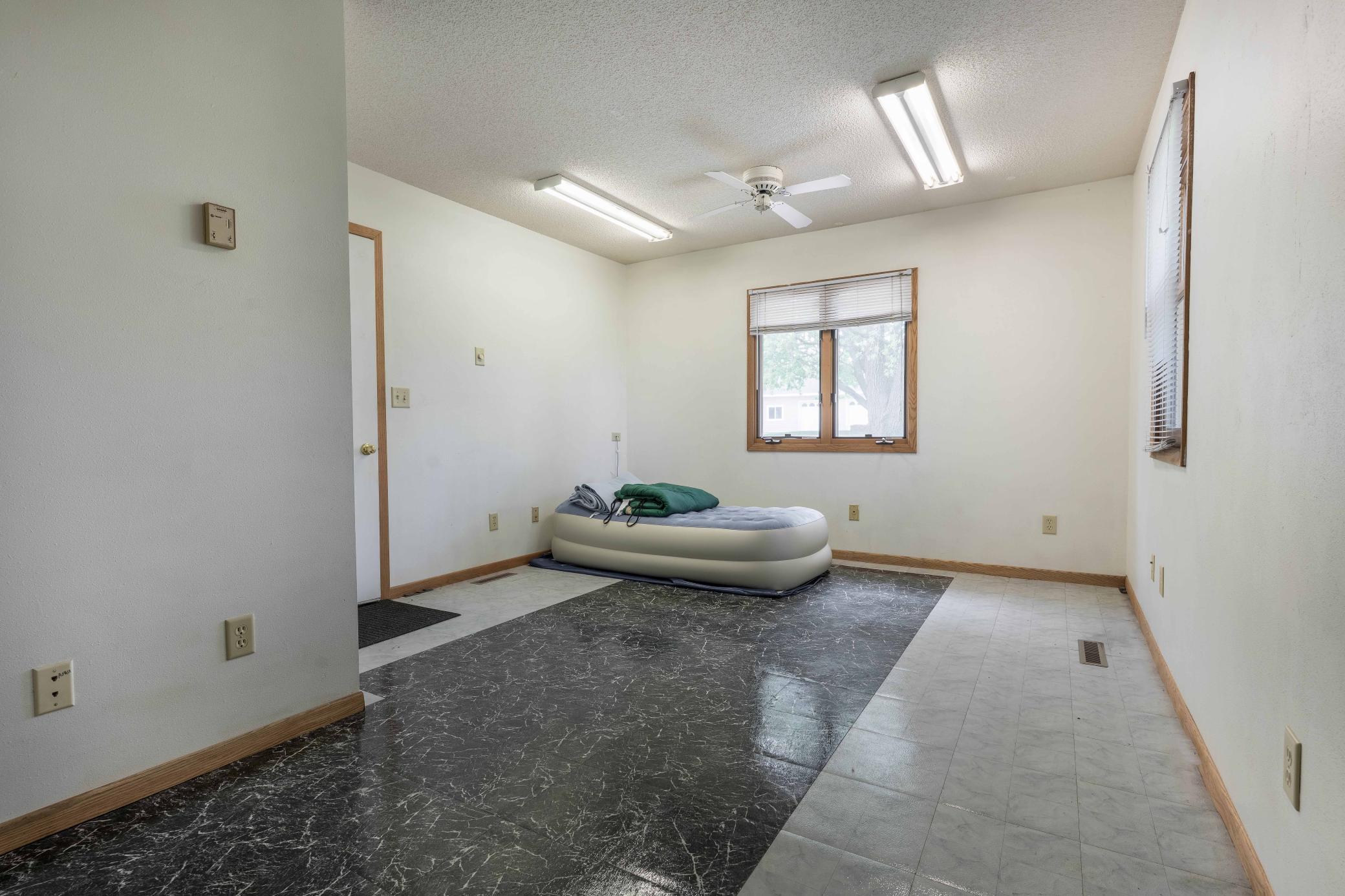 Apartment - Detached Garage