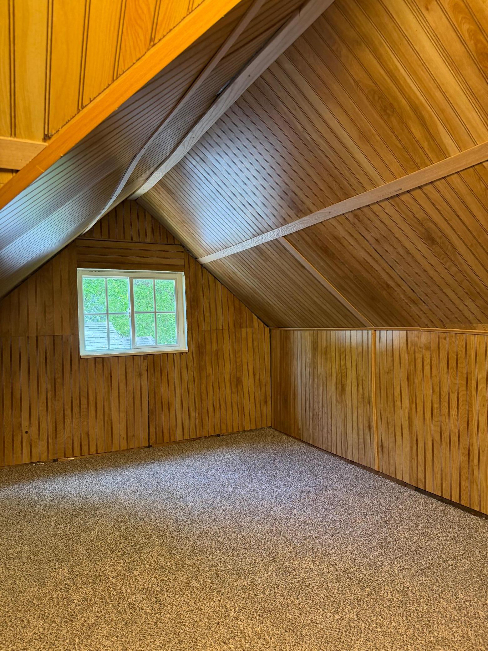 Upstairs den/office/flex space