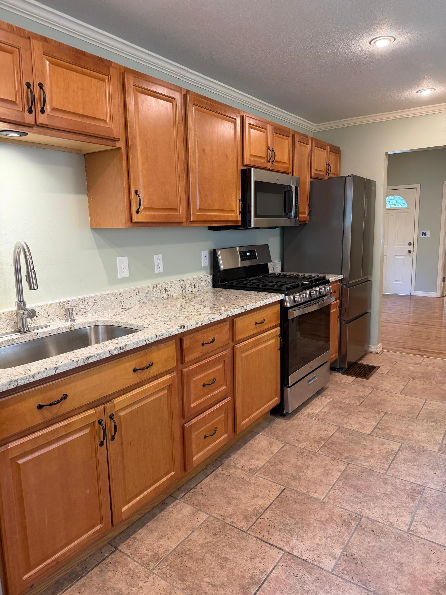 Totally Renovated Kitchen!