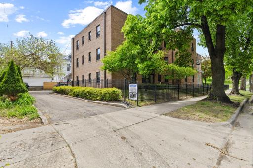 2201 3rd Avenue S, 302, Minneapolis, MN 55404