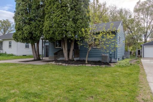 1521 13 1/2 Street S, Fargo, ND 58103